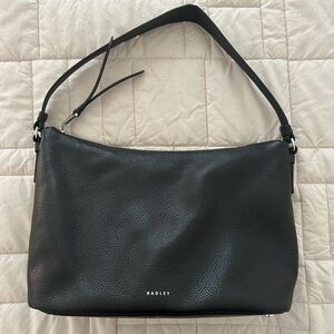 RADLEY LONDON Black Pebbled Leather Shoulder Bag